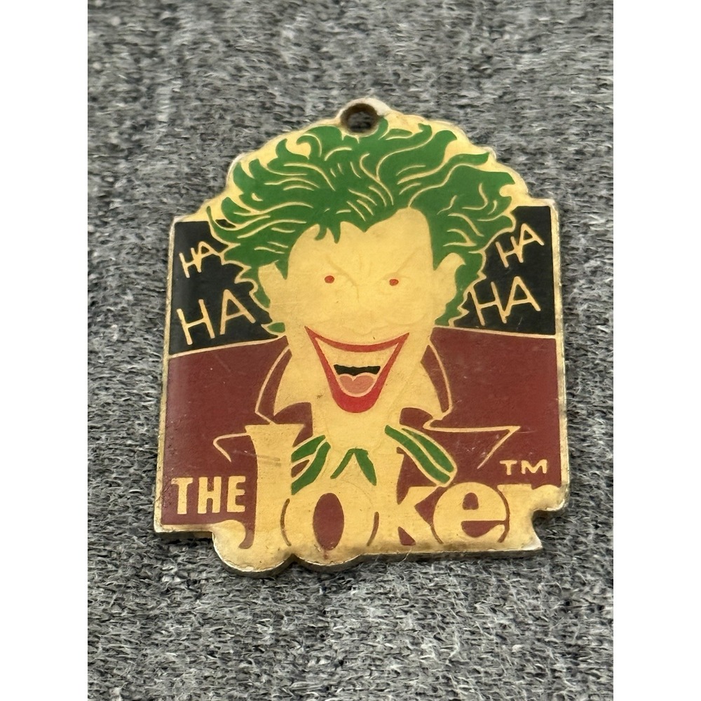 Vintage‎ Batman THE JOKER 1989 Enamel METAL Key Chain DC COMICS *missing Chain*
